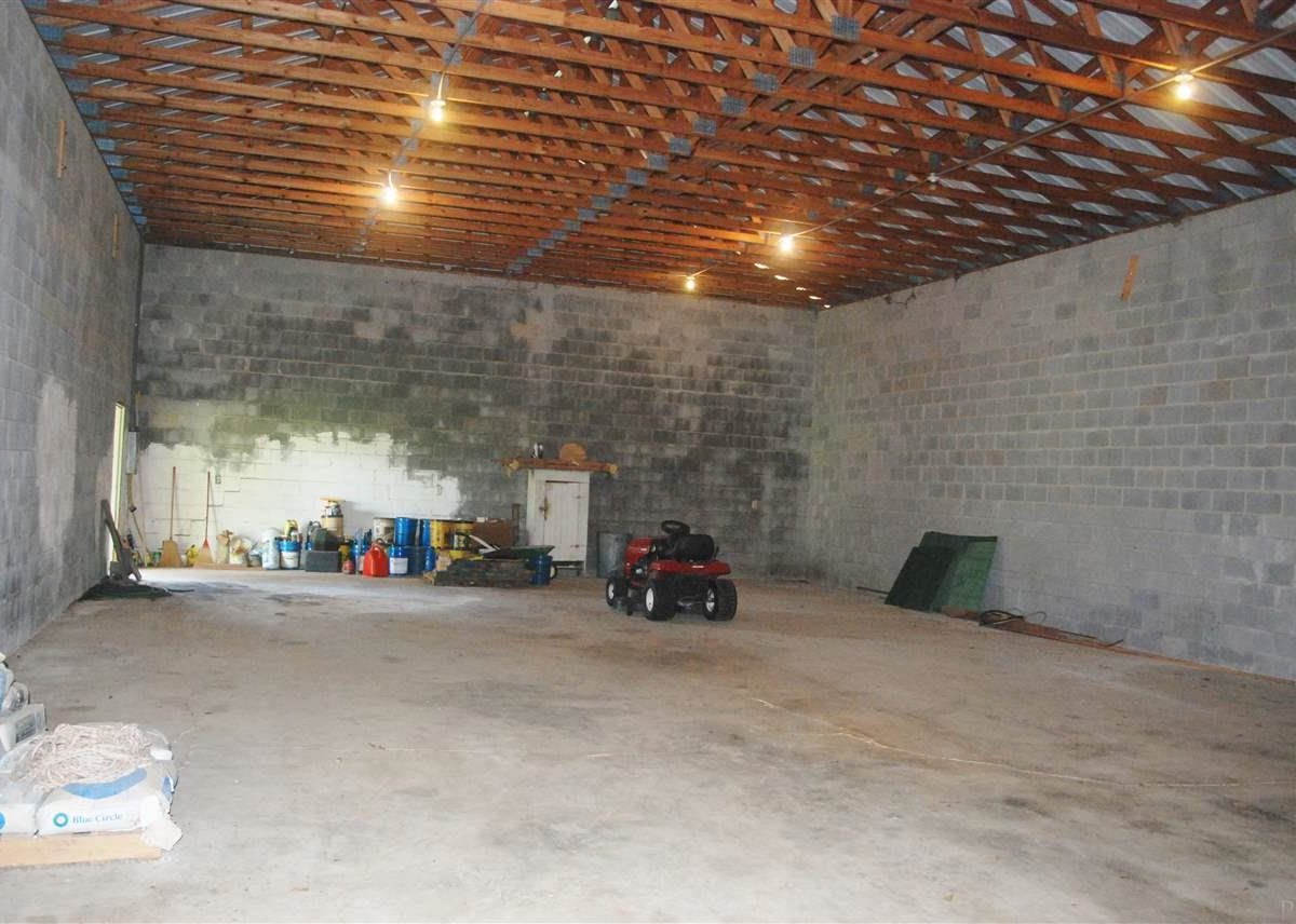block barn interior